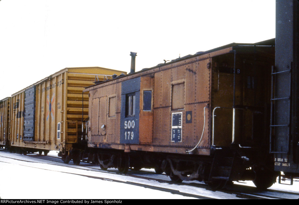 Soo Line Caboose 179